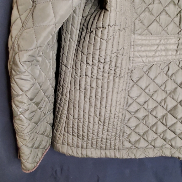 LIKE NEW- WORN ONCE- Army Green Hooded Jacket - Picture 8 of 8